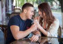 Jak poderwać chłopaka przez messenger?