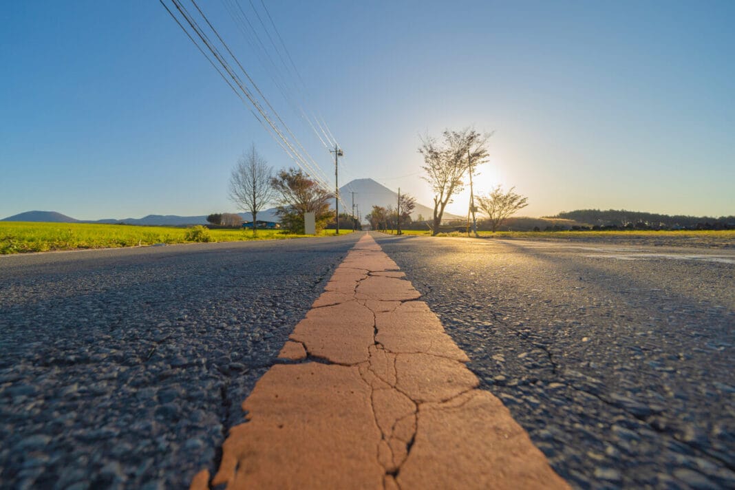 mountain-fuji-near-fuji-five-lakes-fujikawaguchik-2024-10-20-11-23-50-utc_easy-resize.com
