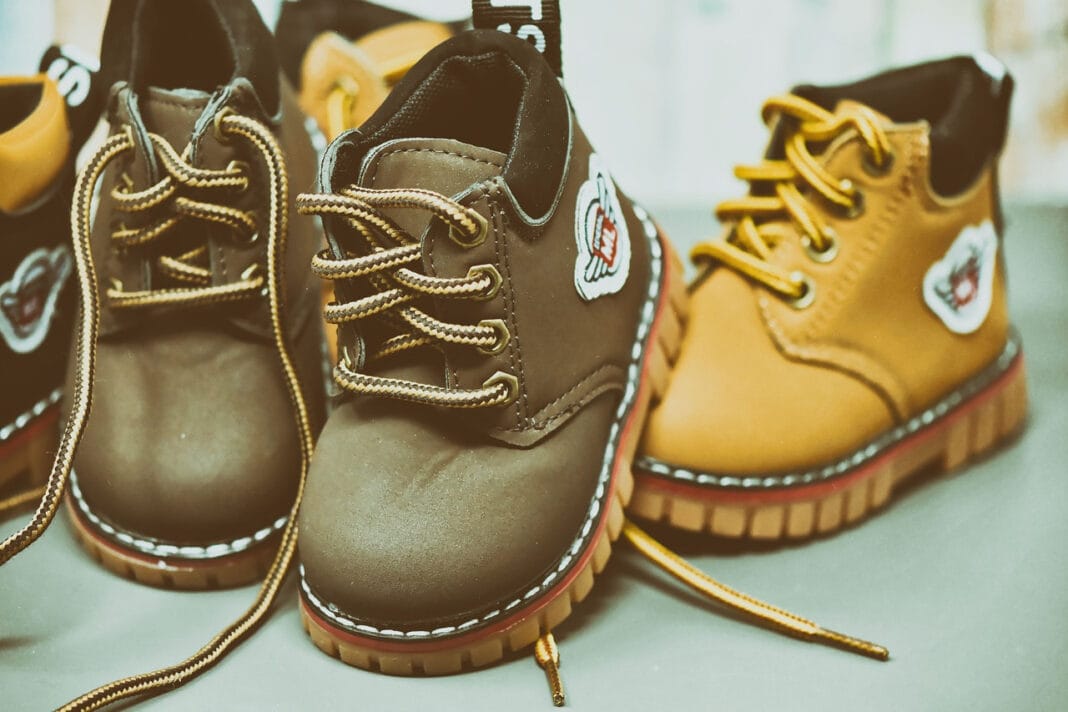 Buty dla dzieci na zimę – jak wybrać ciepłe, bezpieczne i zdrowe obuwie