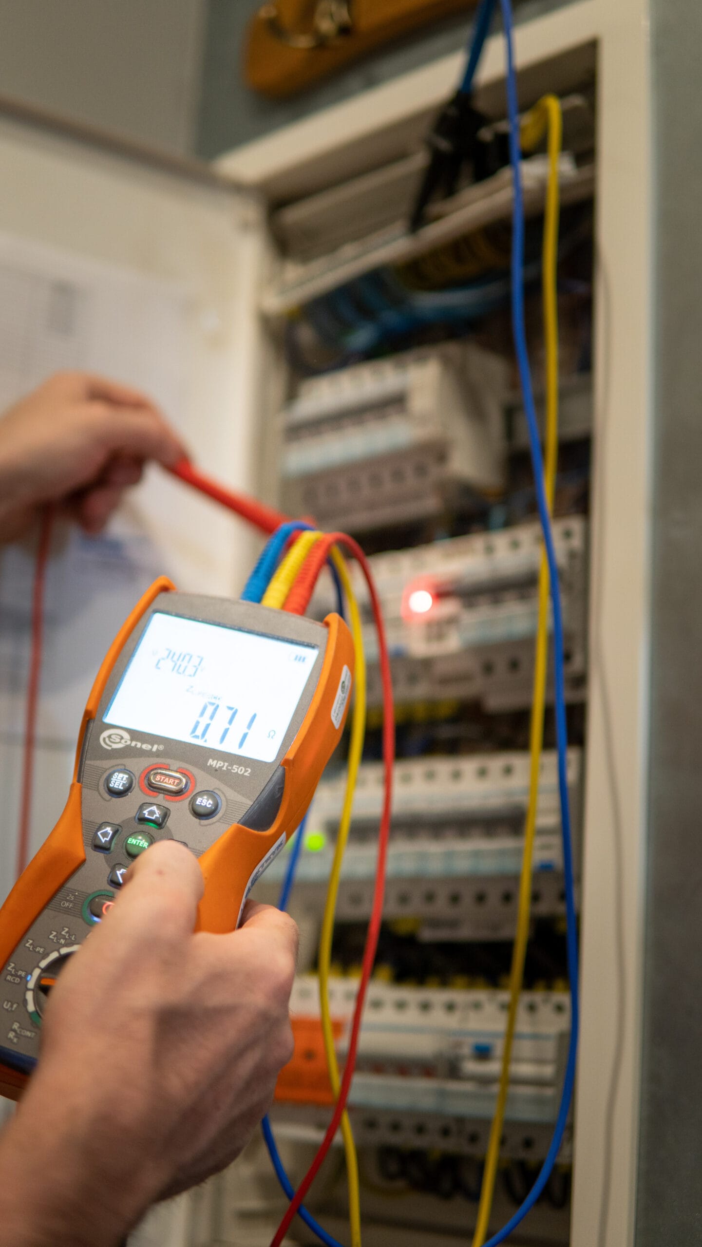 pomiary elektryczne bezpieczników