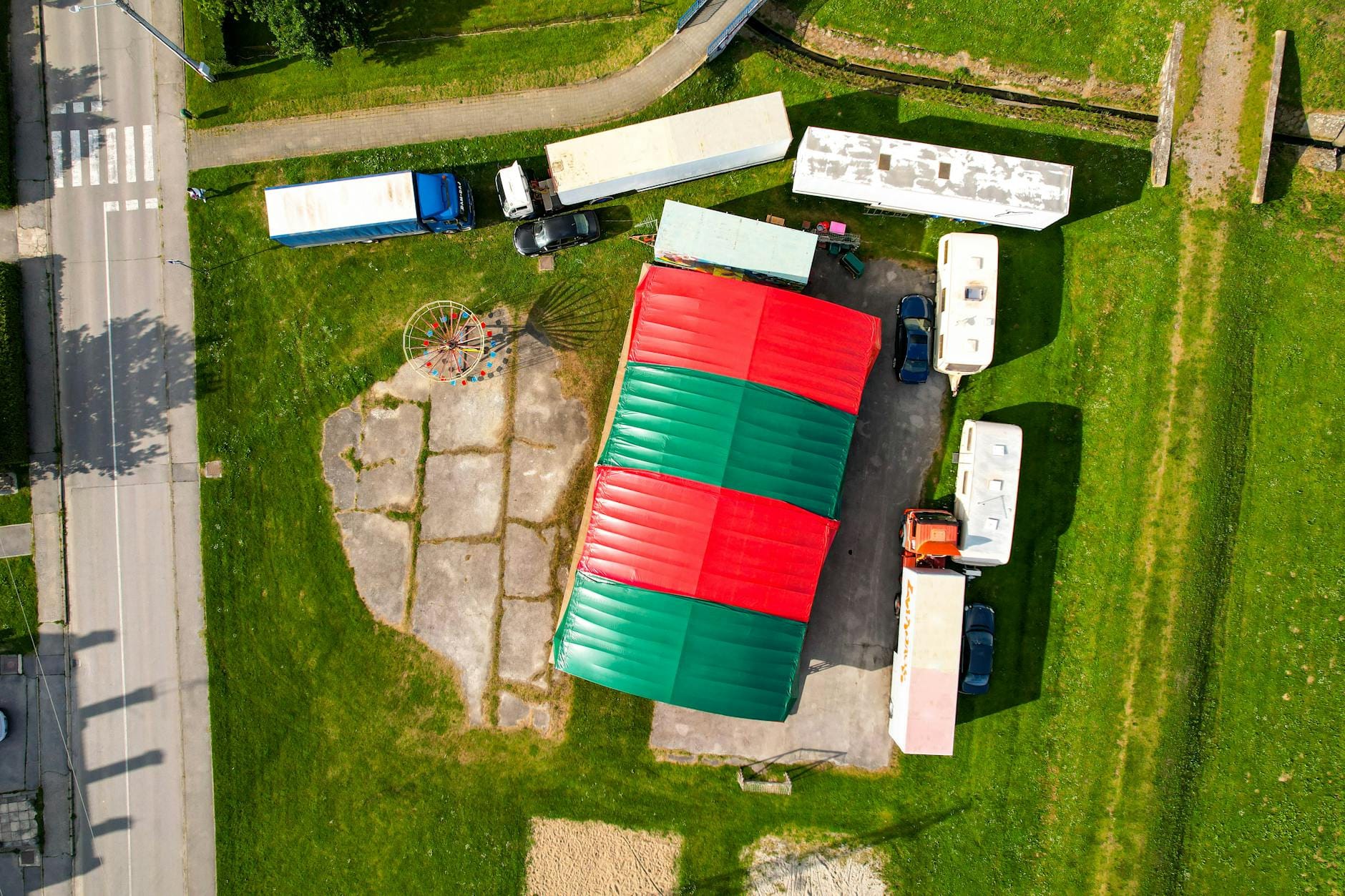 Myjnia TIR - jak wybrać i gdzie znaleźć najlepszą myjnię ciężarówek