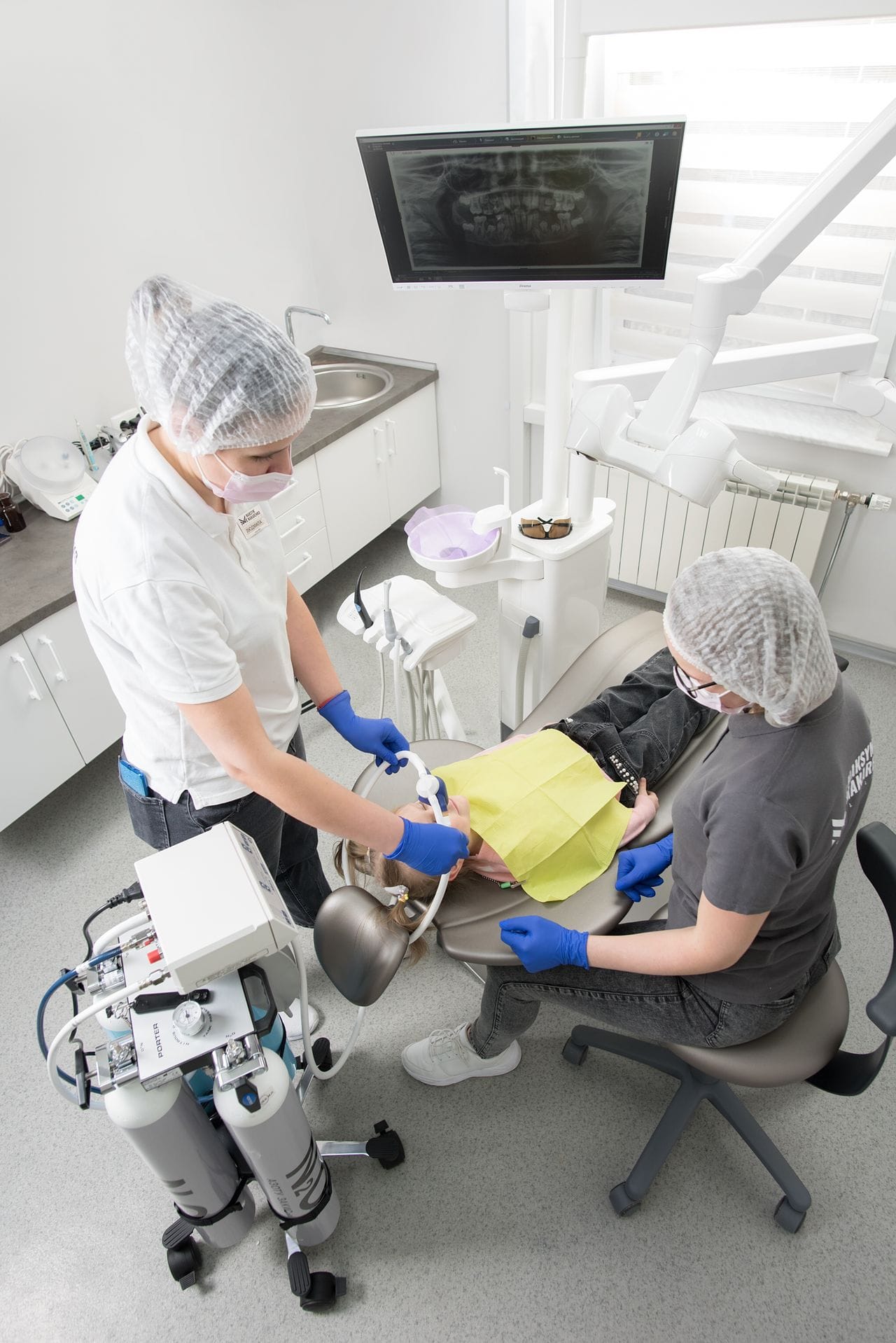 pexels-mm-dental-56682202-8260443